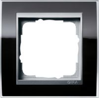 Установочная рамка Gira Event Clear Черного цвета с промежуточной рамкой "алюминий"