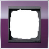 Установочная рамка Gira Event Clear Фиолетового цвета с промежуточной рамкой "антрацит"