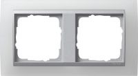 Установочная рамка Gira Event Opaque Белого цвета с промежуточной рамкой "алюминий"