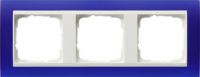 Установочная рамка Gira Event Opaque Синего цвета с промежуточной рамкой белого глянцевого цвета