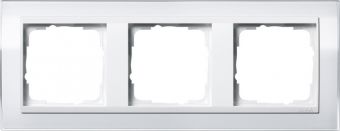 Установочная рамка Gira Event Clear Белого цвета с промежуточной рамкой белого глянцевого цвета